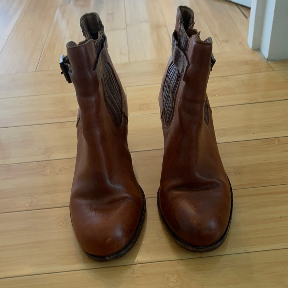 Camel colored heeled bootie